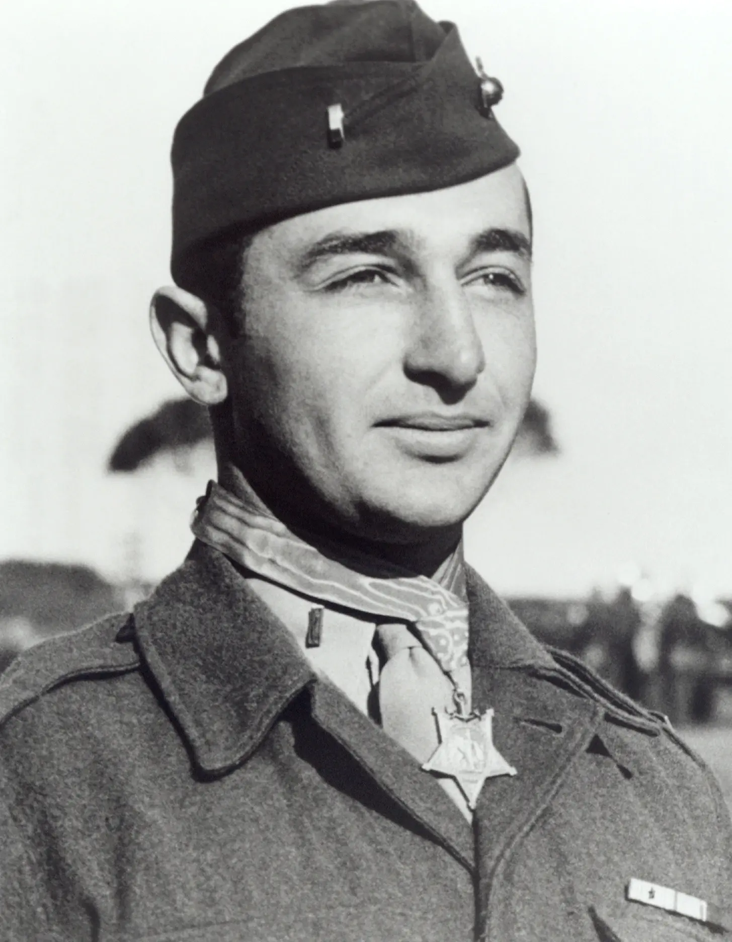 <p>https://www.mcu.usmc.mil/historydivision/Pages/Medal%20of%20Honor/WorldWar2_1941-1945.aspx</p>

